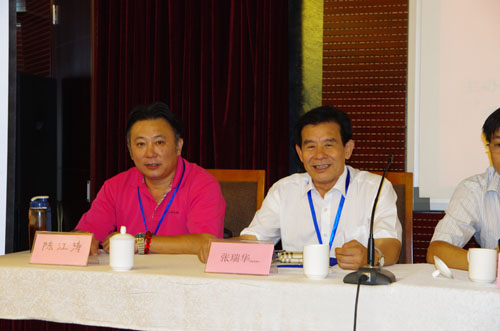 清洁行业专家张振华和陈江涛