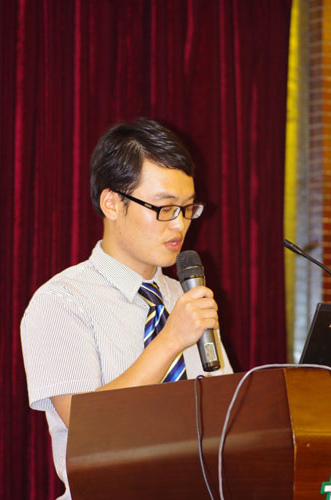 本次会议主持人：“中清协”国际部冯龙